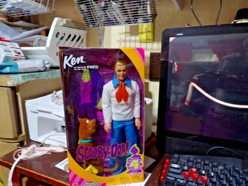 Barbie - Ken As Fred in Scooby-Doo! Doll Mattel 2002 #B3284