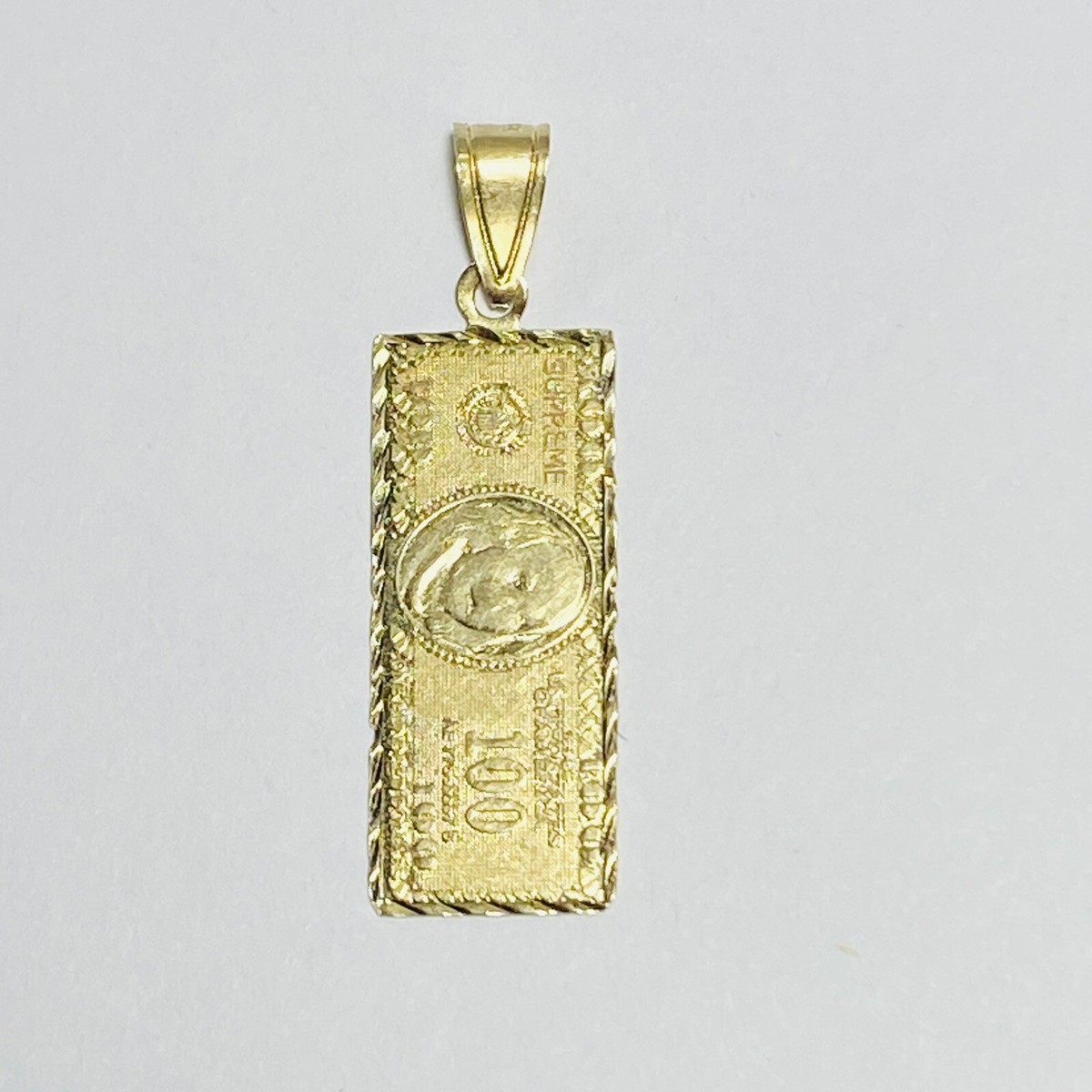 Supreme 2017 14K Yellow Gold US $100 Bill Pendant 1.8g | eBay Supreme 2017 14K Yellow Gold US $100 Bill Pendant 1.8g | eBay