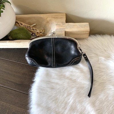 coach kisslock wristlet