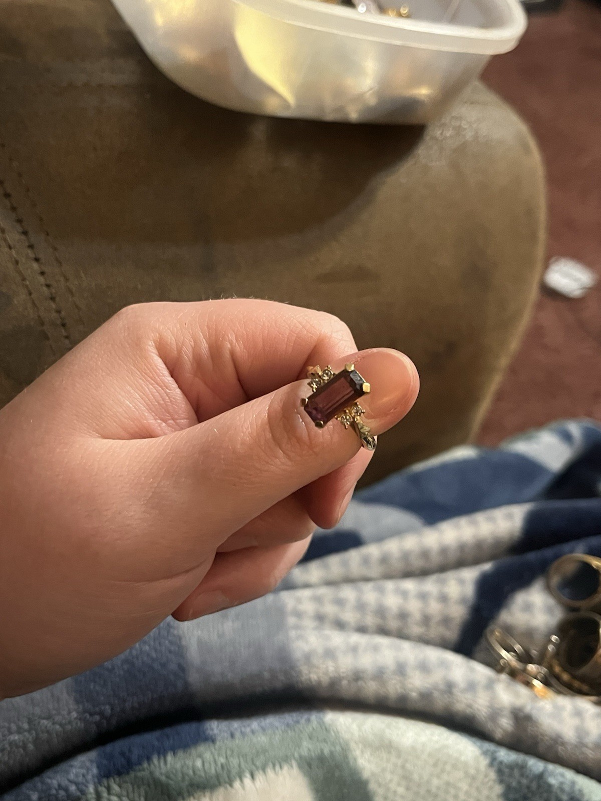 Avon Gold Tone Ring with Rectangular Gemstone in … - image 1