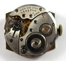 Vintage Elgin Manual Wind 17J 555 Wrist Watch Movement lot.wo