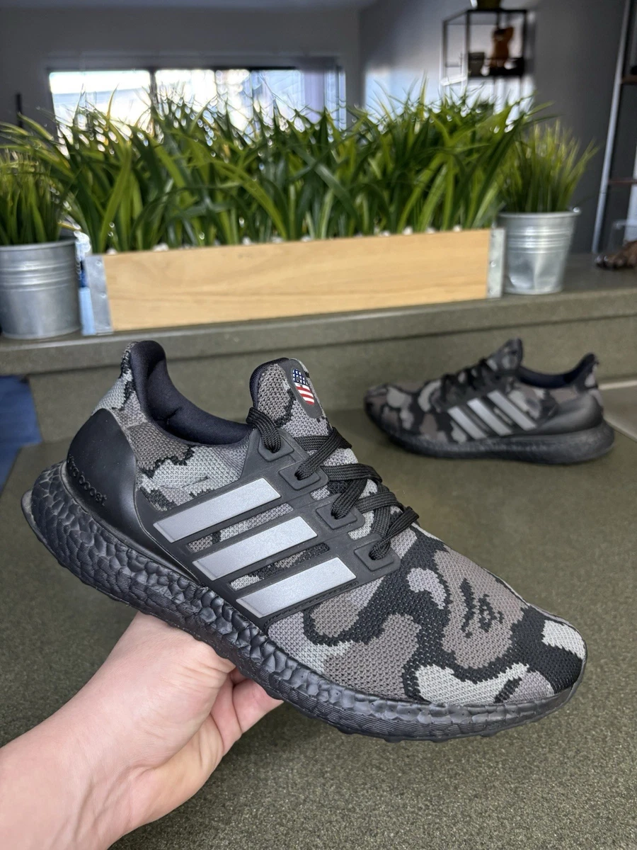 adidas gazelle silver green womens adidas Men's Ultraboost Light Legacy Running Shoe
