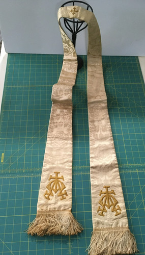 Vintage  Ivory Damask Minister Pastor Stole Gold Embroidery Alpha Omega Fringe