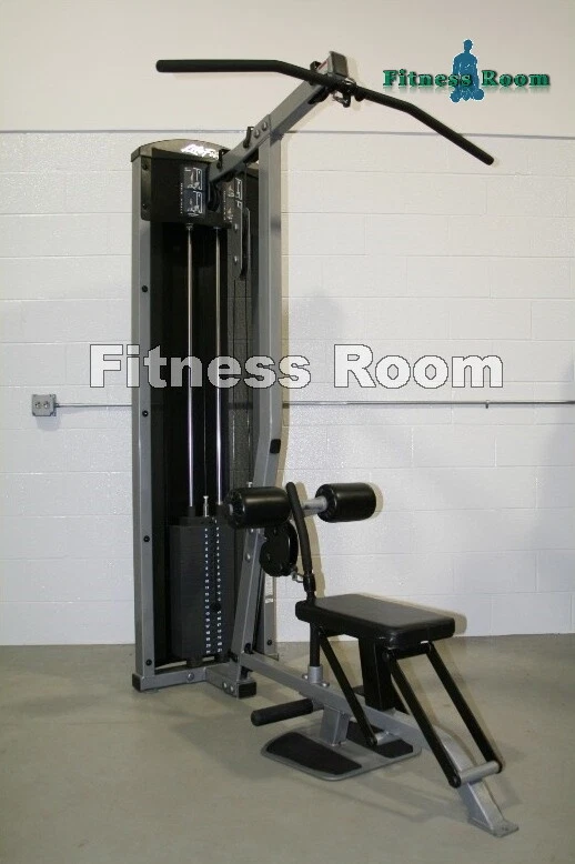 Life Fitness Lat Pulldown Row Machine SHIPPING NOT INCLUDED