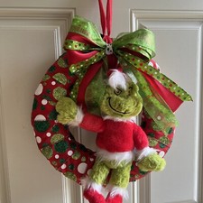 Mini Christmas The Grinch Plush 12 Inch Wreath Small Room Or Door Decor
