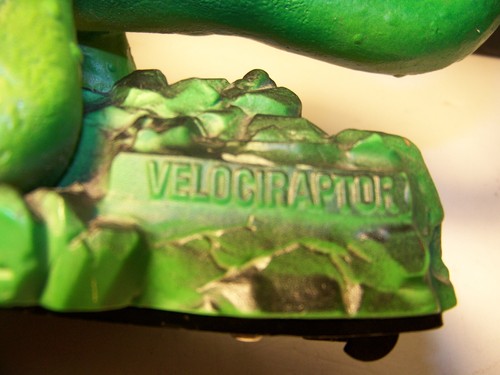 Trendmasters 1992 Battery Operated Dinosaur Velociraptor Bump N Roar Motor Works - Picture 3 of 6