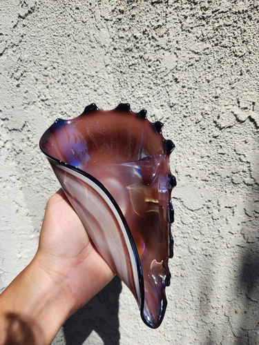 Murano Glass Clam Shell Bowl Iridescent Purple 9"
