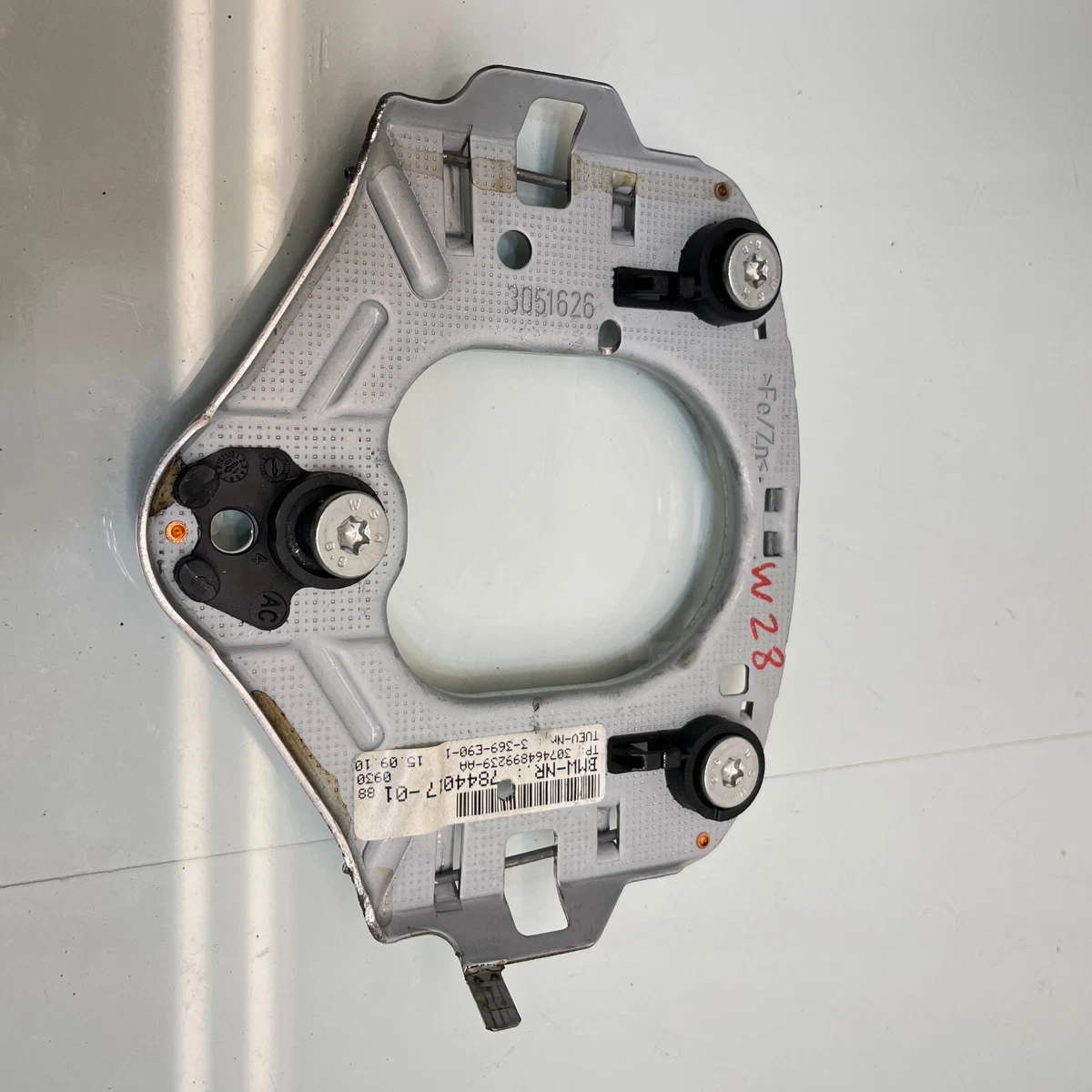 07-13 OEM BMW E90 E92 E93 FASTENING PLATE STEERING WHEEL M-SPORT 
