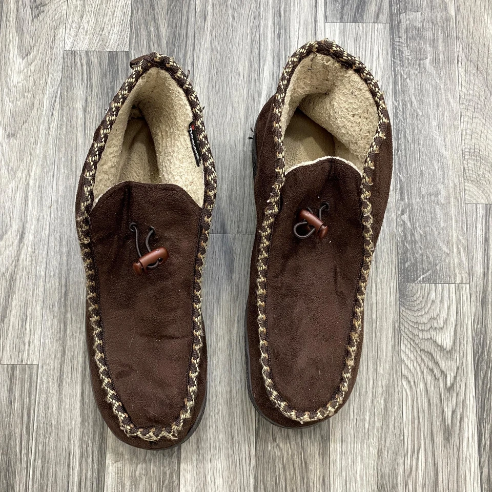 Chinelos masculinos ISOTONER mocassim forrado de pele marrom couro sintético para área externa 9,5/10,5 - Imagem 3 de 4