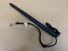 MASERATI LEVANTE M161 RIGHT REAR TAILGATE BOOT STRUT 670033247   2017 2018 C5244