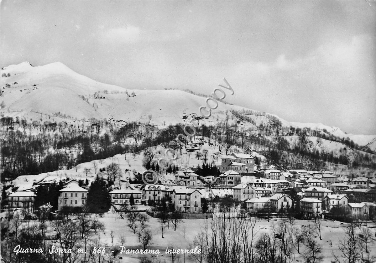 Cartolina Quarna Sopra Panorama invernale 1955