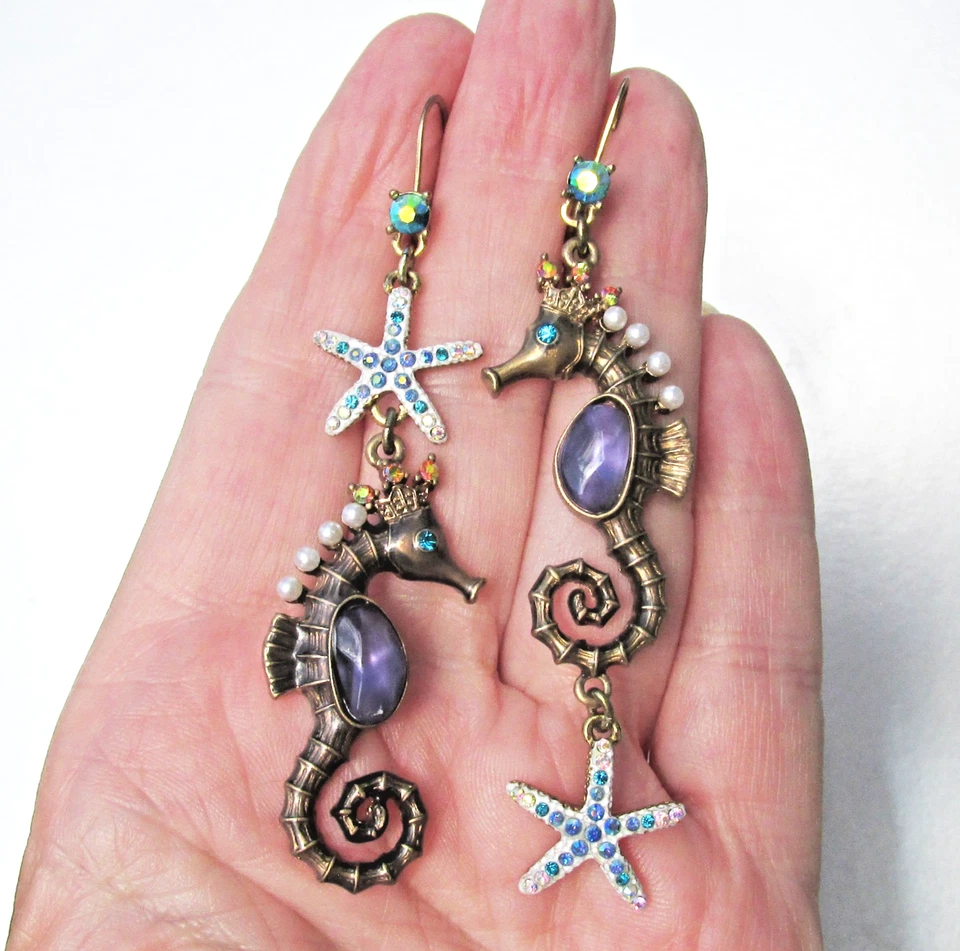 Pendientes largos retirados Betsey Johnson INTO THE BLUE Seahorse estrás estrella de mar Foto 3 de 4