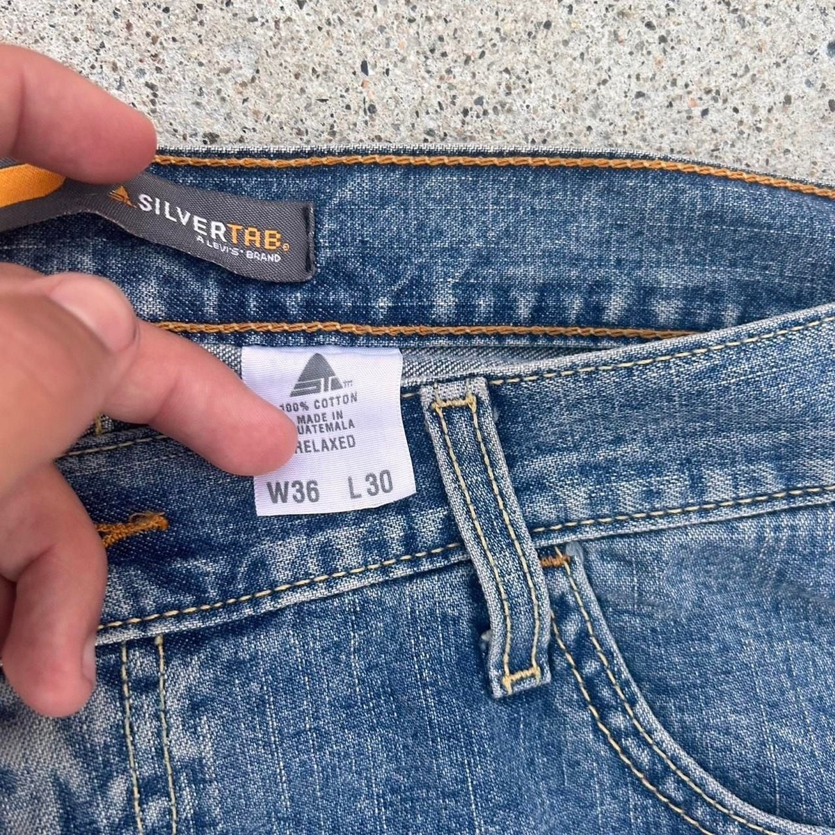 Vintage 2000s Levi's Silver Tab Relaxed Fit Baggy Jeans W36