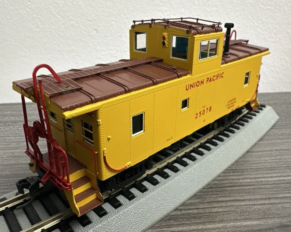 Overland Models HO Brass #3970.5 Class CA-3 Caboose Union Pacific #25078 FP LNIB - Image 4 of 4