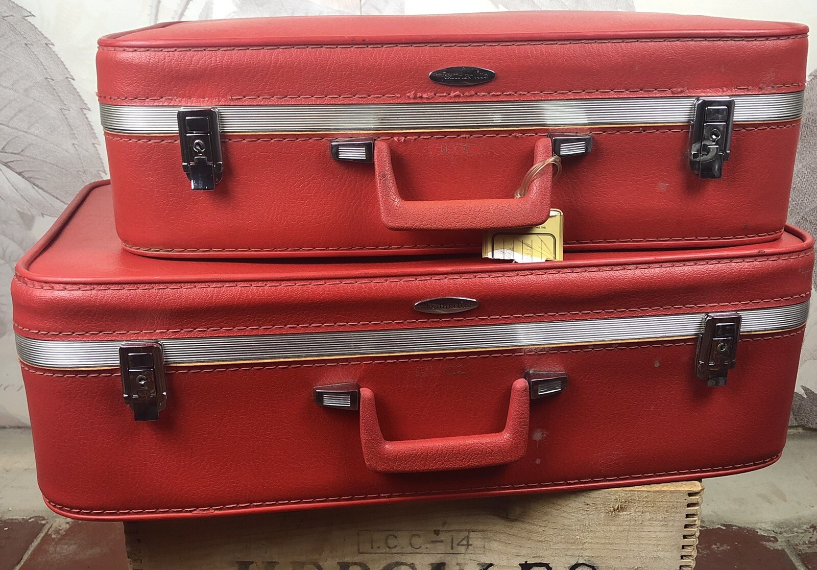 Vintage Featherlite Luggage SET 