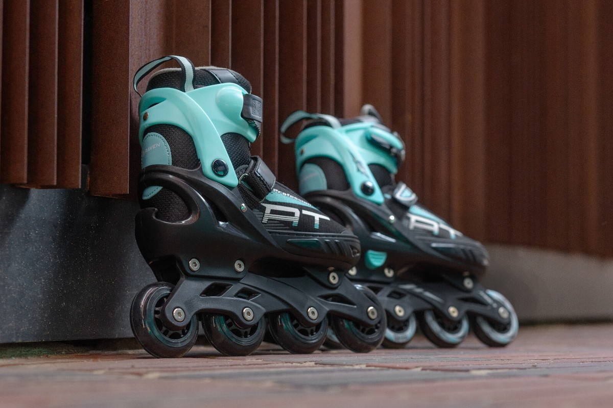 Rollers Raven Roller en ligne Lia roue LED du 27 au 30 patin à roulette triskate Enfant