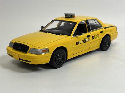 CREED 1999 Ford Crown Victoria Philly Taxi 1:24 Scale Greenlight