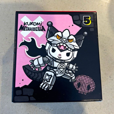 Hello Kitty and Friends Godzilla Kuromi x Mechagodzilla #5 Series 3