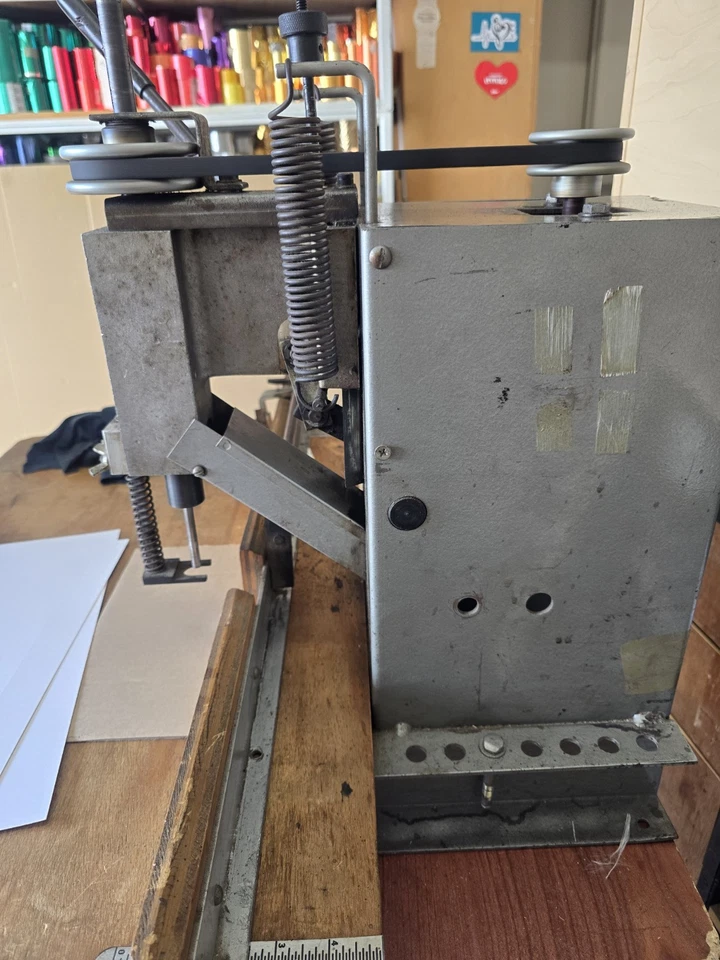 Paper Drilling Machine By OTTAWA manufacturing Corp. Serial# 1266 - Image 4 of 4