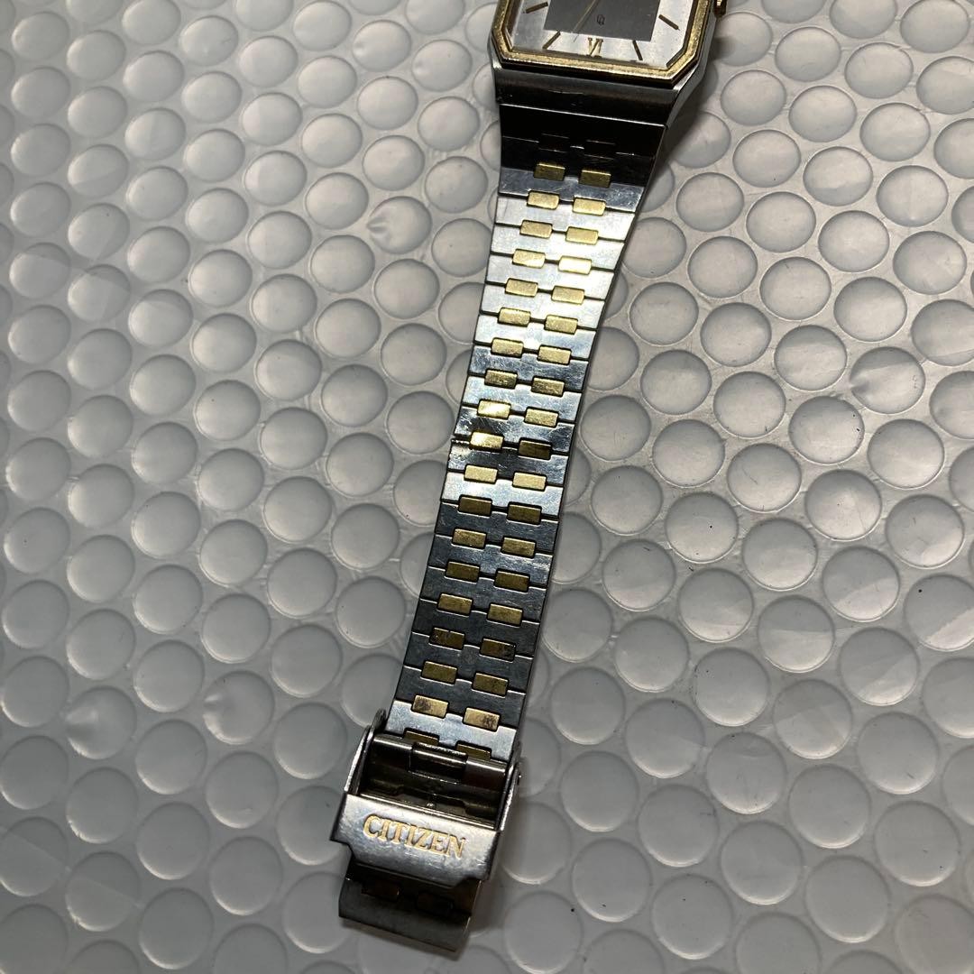 Citizen Quartz Rectangular - image 8