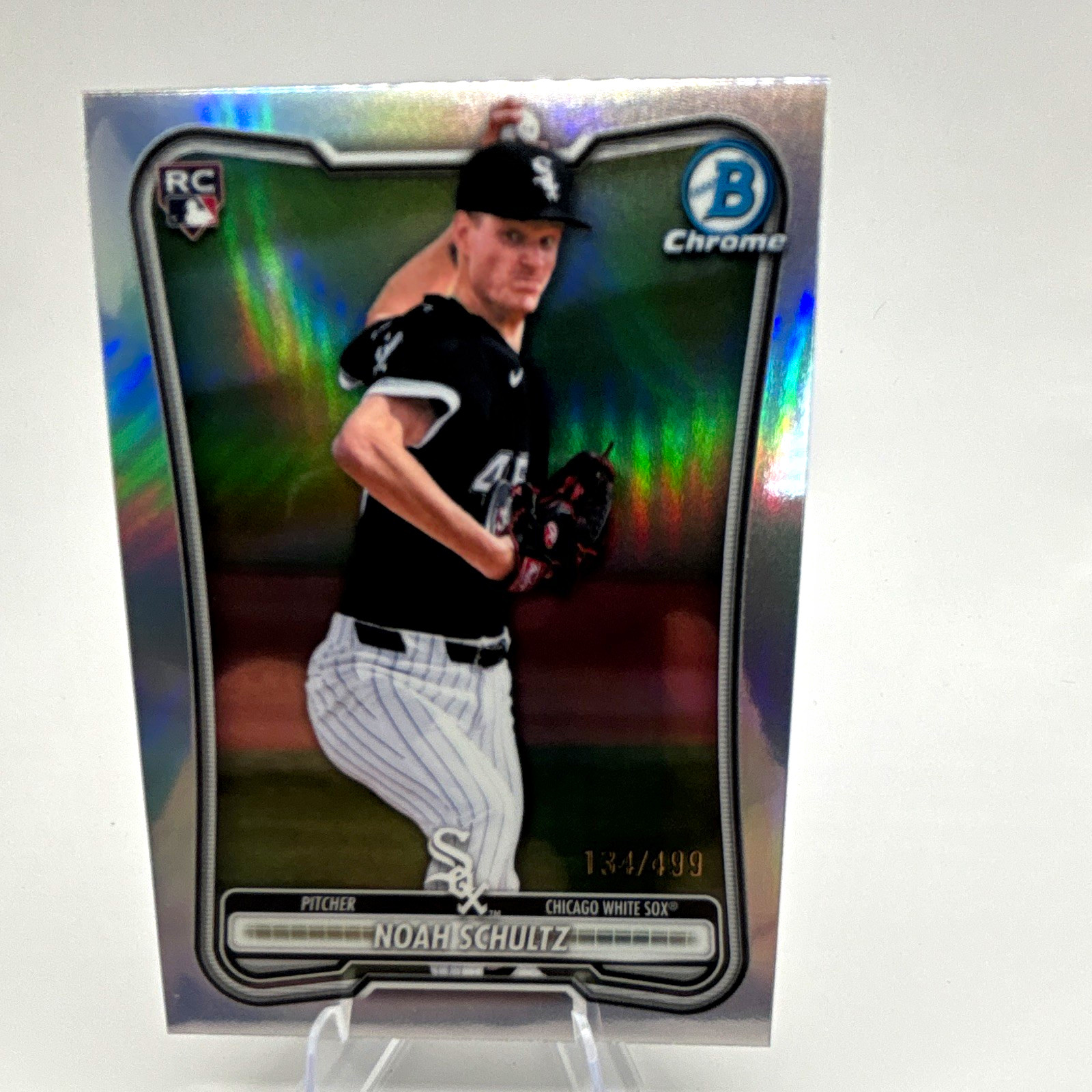 Topps Bowman Chrome 2023 Noah Schultz RC Refractor #77 Serial /499 White Sox