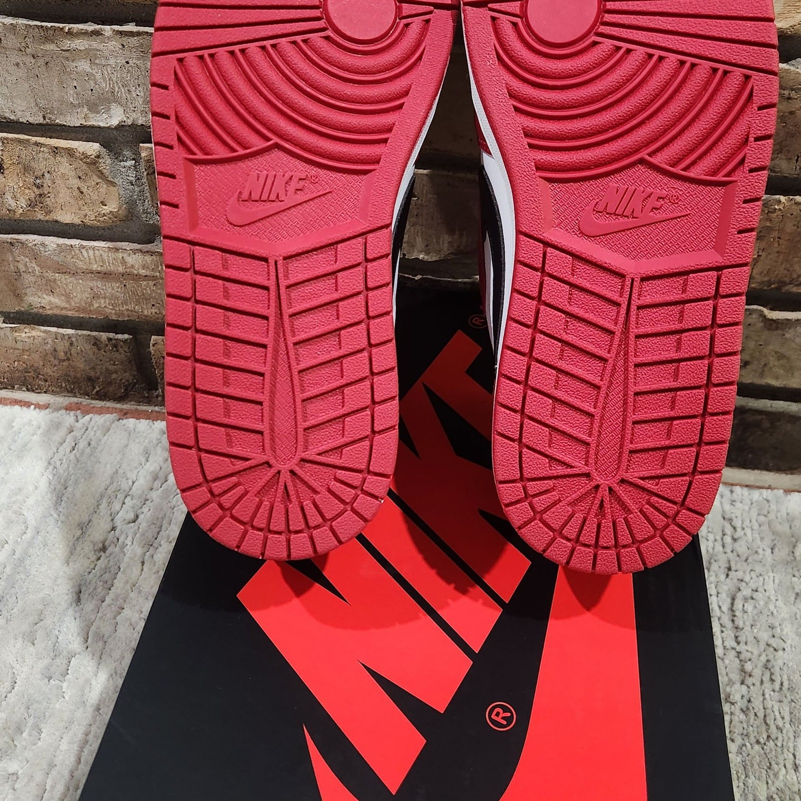 Air Jordan 1 Retro Low OG 'Chicago' 2024 / 2025 thumbnail 8