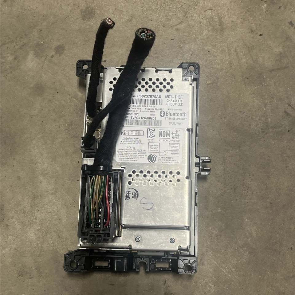 🚘✅ 16 - 17 Chrysler 200 Jeep Cherokee Información Radio Pantalla 68237070AD Foto 3 de 3