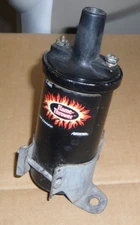 Pertronix 40011 Flame-Thrower Ignition Coil 40K Volt 1.5 Ohm 12 Volt & Bracket