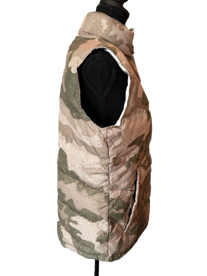 NWT Cabela's For Women Green Camouflage Camo Puffer Vest Hunting Size Small - Image 2 of 4