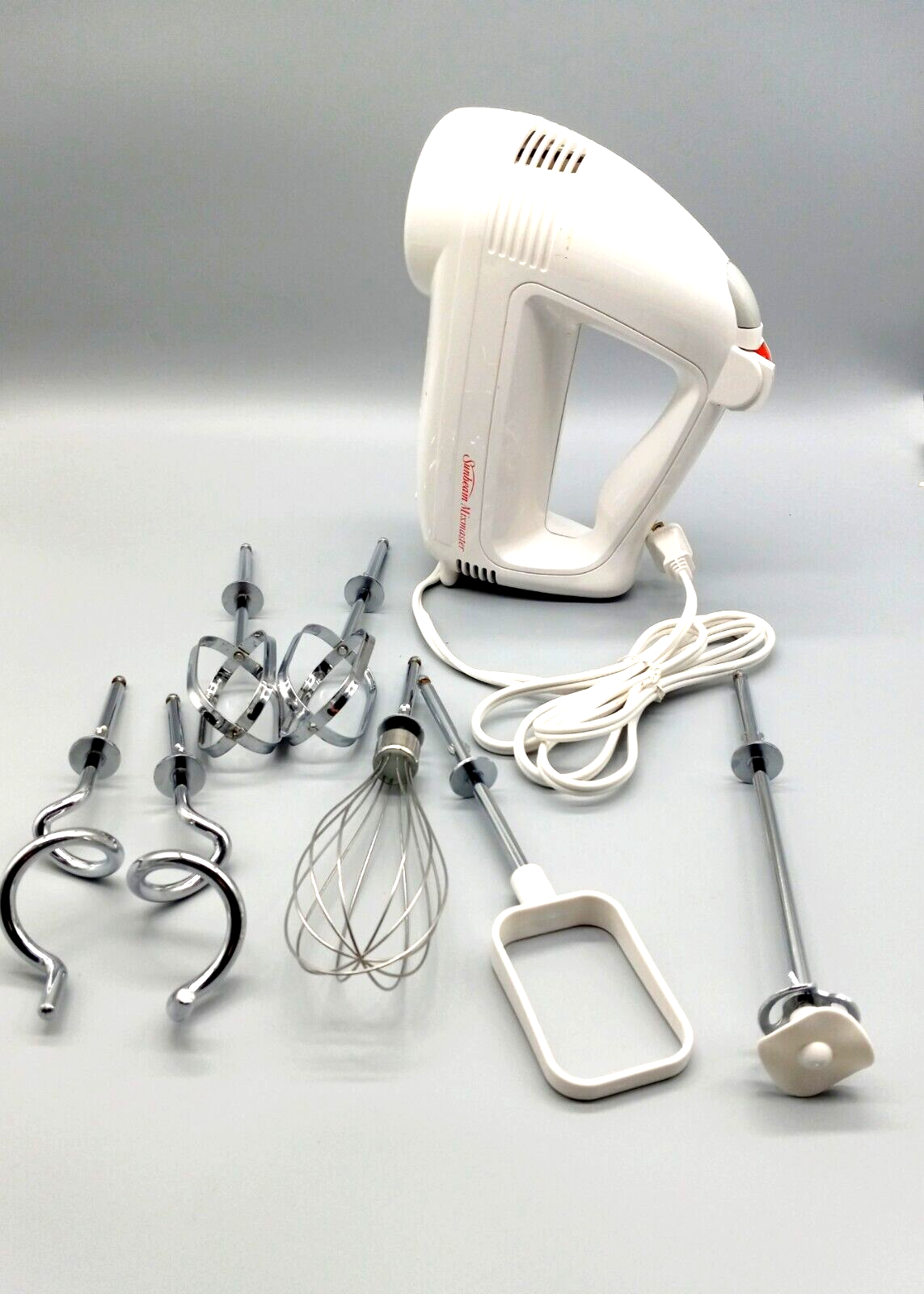 Sunbeam 2486 Mixmaster Electric White Hand Mixer 6 Speed & All Attachments