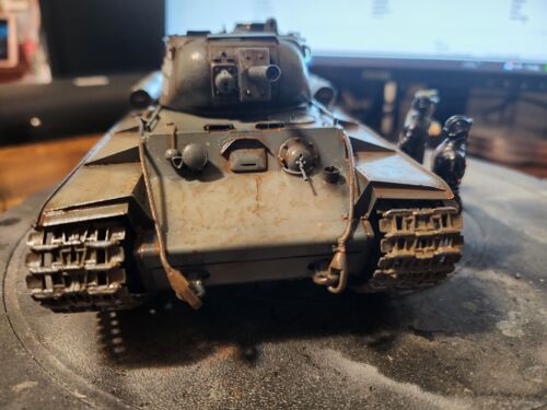1:35 Built Soviet KV-8S - Picture 2 of 14