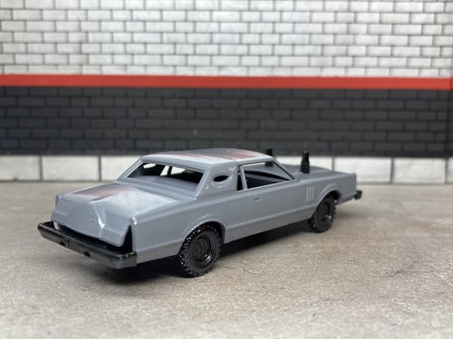 Coche Derby de Demolición Lincoln Mark VI Impreso en 3D Escala 1/64 para Diorama Diecast - Imagen 13 de 17