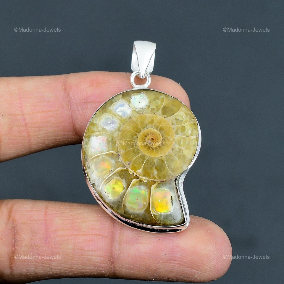 Natural Ethiopian Opal In Ammonite Fossil 925 Sterling Silver Daughter Pendant - Image 3 of 4