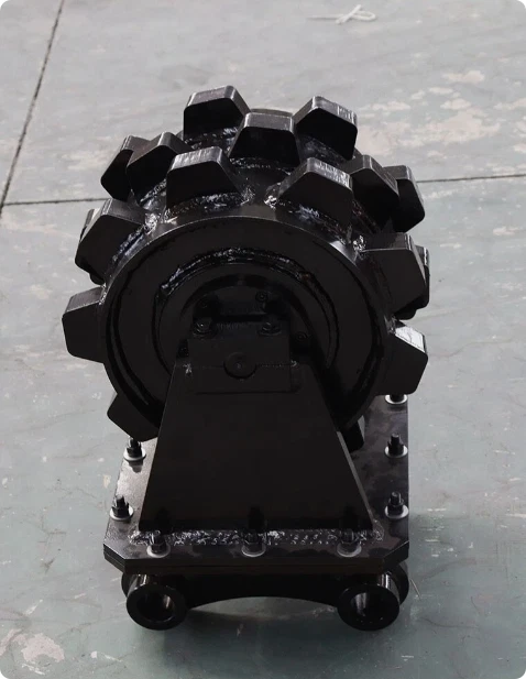 Oferta por accesorio compactador 305 nuevo para excavadora CAT305--sin precio base Foto 3 de 4