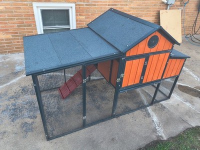 Producer's Pride Sentinel Chicken Coop, 6 Chicken Capacity