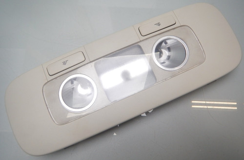 VW PASSAT 3C B7 / Kombi / INNENRAUMLEUCHTE / beige / 3C0947291E (CF103)