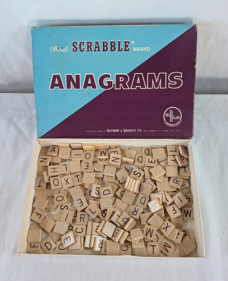 VINTAGE 1962 Scrabble Brand Anagrams by Selchow & Righter  Box- Tiles- Instruct - Image 3 of 4