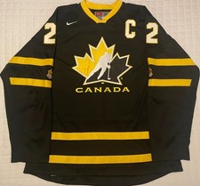 Hayley Wickenheiser Team Canada LIVESTRONG 2013 IIHF Hockey Jersey XL
