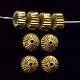 18 VINTAGE BRASS 8x6mm CORRUGATED BARREL BEADS 2422