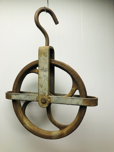Antique Rope Pulley Cast Iron Durbin - Durco St. Louis MO Well Pulley 9” - Picture 13 of 13