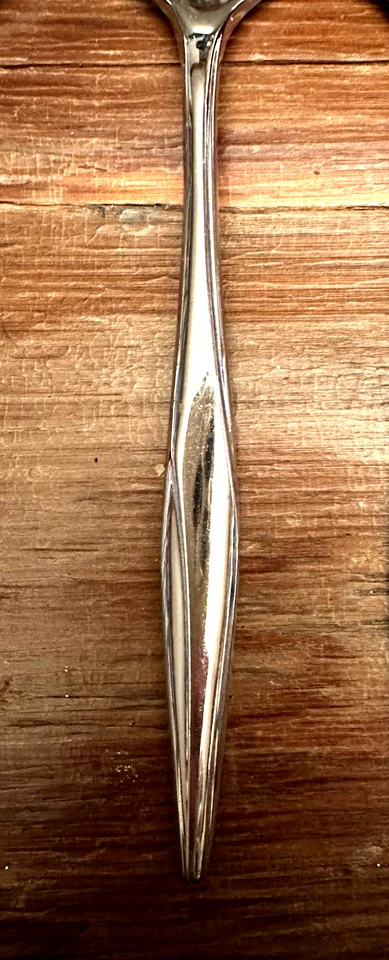 Lote 26 Piezas 1847 Rogers Bros YOUTH Cuchillo Ensalada Tenedor Cuchara Cuchara MCM Retro Años 60 Foto 2 de 4