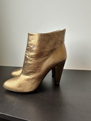 GOLD Metallic Designer Jill Stuart Woman s Boots Size 7.5 Rare Find