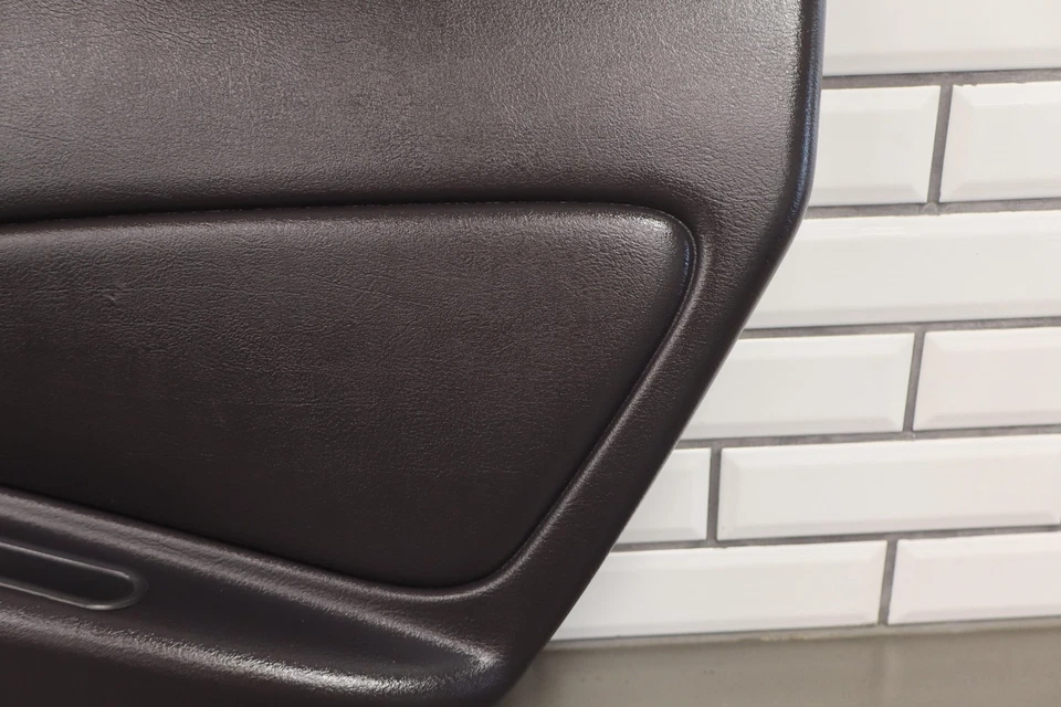 Panel de moldura interior de puerta para pasajero derecho Plymouth Chrysler Prowler 1997-2002 Foto 3 de 4