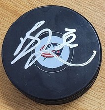 Autographed BOONE JENNER Columbus Blue Jackets Hockey Puck - w / COA