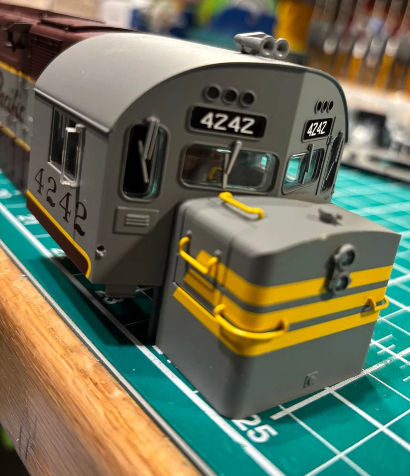 Atlas O C424 Phase 3 Canadian Shell.  Removed form new Locomotive. - Image 3 of 4