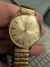 Timex Q Gold Tone Mens Vintage 1980s Quartz Watch Retro Watch Classic c/w Strap
