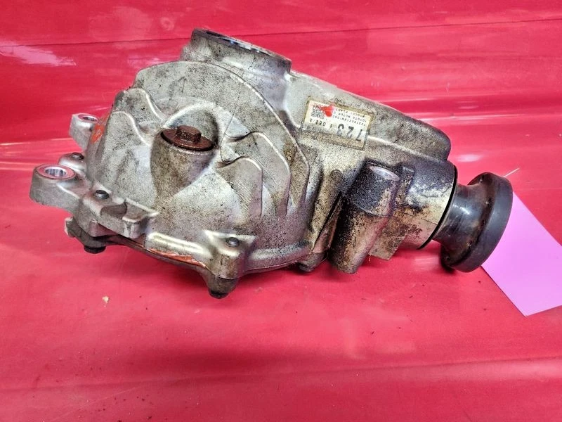 2006-2015 Lexus IS250 Front Axle Differential Carrier 4.10 Ratio AWD Factory OEM - Image 3 of 4