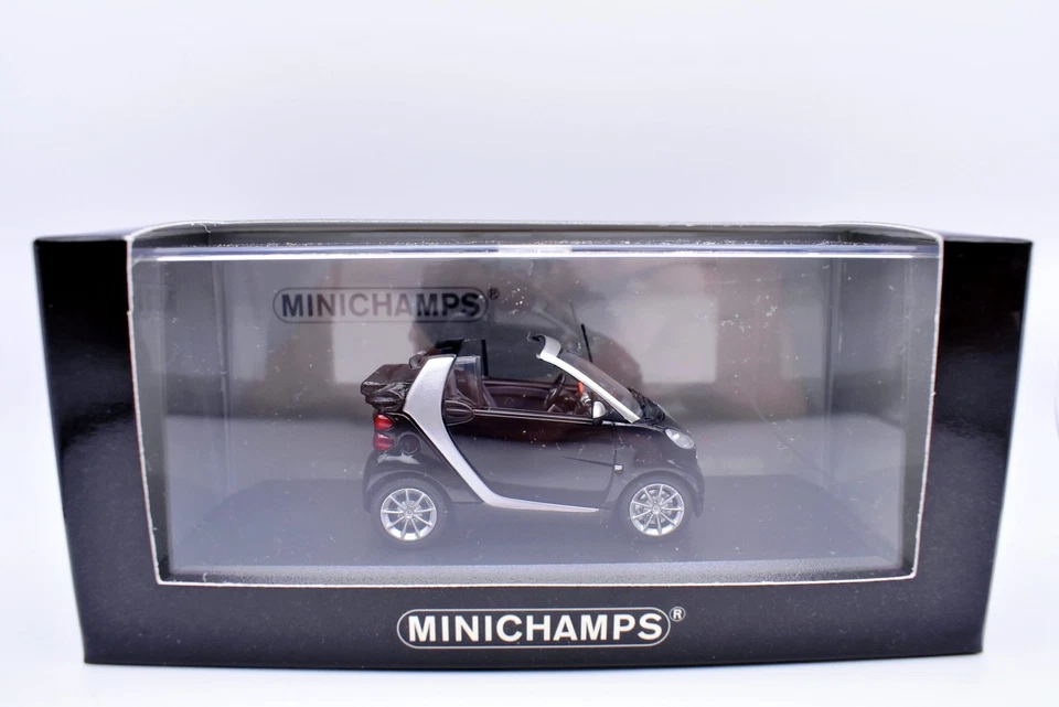 Modellino auto scala 1:43 smart fortwo cabrio minichamps diecast modellismo car - Immagine 2 di 4
