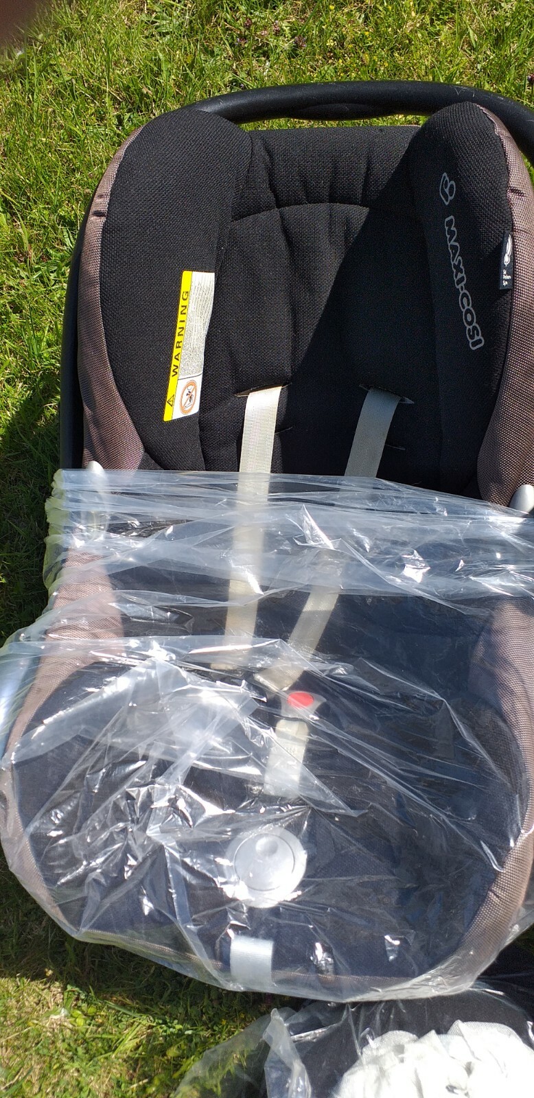 Quinny Buzz Travel System. Maxi Cosi. Pushchair. Travel Cot. Isofix