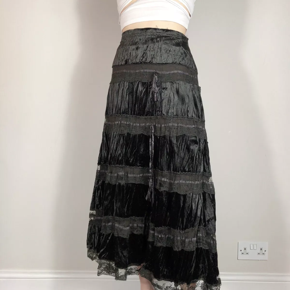 Lace clearance skirt 90s